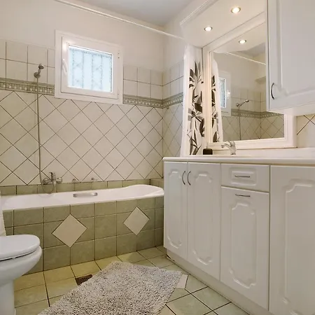 Christine's House Apartman